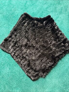 Studio 512 Black rabbit fur Neck Poncho
